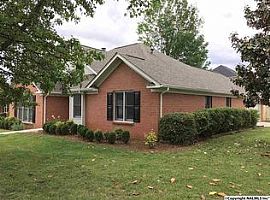 110 Mcdermotts Way, Madison, Al 35758 3 Beds 2 Baths 1,700 Sqft in Madison, AL (Photo 9 of 12)