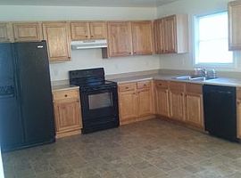  3608 Creekwood Dr, Hopewell, Va 23860 3 Beds 2 Baths 1,196 Sqf in Hopewell, VA (Photo 3 of 5)