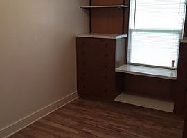  6524 Se 87th Ave, Portland, Or 97266 3 Beds 1 Bath 870 Sqft in Portland, OR (Photo 3 of 6)