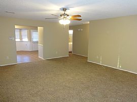 Single Family Home For Rent in Killeen, TX (Photo 2 of 7)