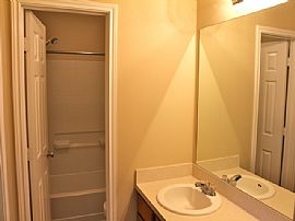 Single Family Home For Rent in Katy, TX (Photo 4 of 7)