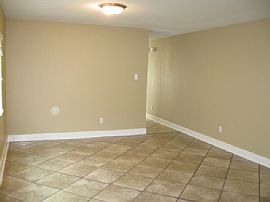 Single Family Home For Rent in Missouri City, TX (Photo 2 of 6)