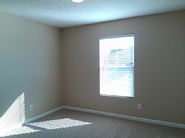 Single Family Home For Rent in Murfreesboro, TN (Photo 5 of 8)