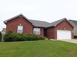 Single Family Home For Rent in Murfreesboro, TN