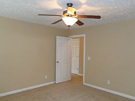 Single Family Home For Rent in Murfreesboro, TN (Photo 5 of 9)