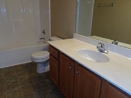 Single Family Home For Rent in Murfreesboro, TN (Photo 7 of 9)