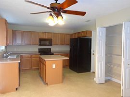 Single Family Home For Rent in Nashville, TN (Photo 4 of 9)