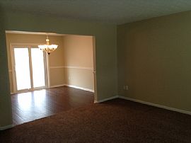 Single Family Home For Rent in Amelia, OH (Photo 2 of 9)