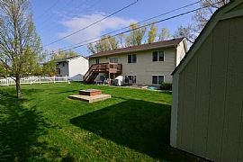 4 Beds 2 Baths 1,900 Sqft in Columbus, MT (Photo 10 of 12)