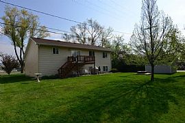 4 Beds 2 Baths 1,900 Sqft in Columbus, MT (Photo 12 of 12)