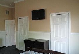  801 Custis St, Aberdeen, Md 21001 2 Beds 2 Baths 3,000 Sqft in Aberdeen, MD (Photo 2 of 9)