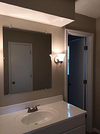 Lovely 4 Beds 2.5 Baths in Louisville, KY (Photo 8 of 12)