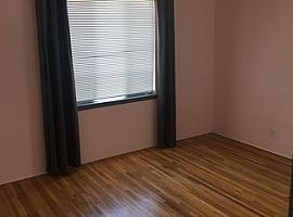  S 7th St Las Vegas, Nv 89101 2 Beds 1 Bath 1,064 Sqft in Las Vegas, NV (Photo 3 of 6)