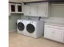  2029 Phyllis Dr, Chesapeake, Va 23325 4 Beds 3 Baths 3,249 Sqf in Chesapeake, VA (Photo 5 of 7)