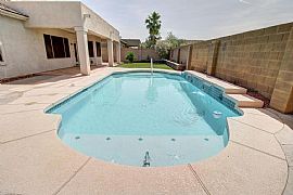 Hard to Find 5-Bedroom Single Level with a Pool in Glendale, AZ (Photo 5 of 5)