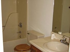  613 Lark Meadow Dr, Knoxville, Tn 37934 3 Beds 2.5 Baths 2,390 in Knoxville, TN (Photo 2 of 5)