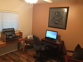 Furnished Corp Rental on Quiet Culdesac in Round Rock, TX (Photo 11 of 12)