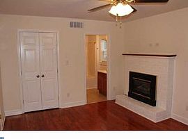 128 Pine St, Dover, De 19901 3 Beds 2 Baths 1,224 Sqft in Dover, DE (Photo 3 of 9)