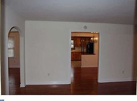  128 Pine St, Dover, De 19901 3 Beds 2 Baths 1,224 Sqft in Dover, DE (Photo 5 of 9)