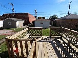 7927 S Artesian Ave, Chicago, Il 60652 4 Beds 2 Baths 1,250 Sqf in Chicago, IL (Photo 4 of 9)