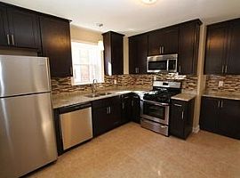 7927 S Artesian Ave, Chicago, Il 60652 4 Beds 2 Baths 1,250 Sqf in Chicago, IL (Photo 5 of 9)