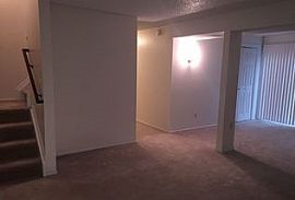  9015 Hunters Creek St, Highlands Ranch, Co 80126 3 Beds 3 Bath in Highlands Ranch, CO (Photo 4 of 6)