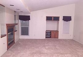  9015 Hunters Creek St, Highlands Ranch, Co 80126 3 Beds 3 Bath in Highlands Ranch, CO (Photo 6 of 6)