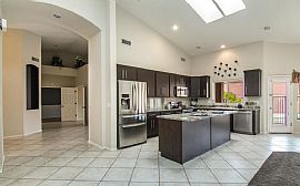 3 Beds 2 Baths 1938 E Seminole Dr, Phoenix, Az 85022 in Phoenix, AZ (Photo 2 of 7)