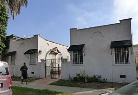 Studio 1 Bath -- Sqft...1102 Dawson Ave Apt 1 in Long Beach, CA