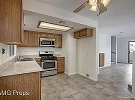 2 Beds 2.5 Bath Home in San Diego, CA (Photo 3 of 3)