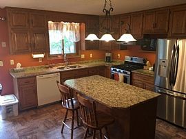 3 Bedroom 2 Baths  in Apple Valley, MN (Photo 2 of 3)