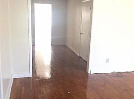 6025 Ivy St in Birmingham, AL (Photo 4 of 10)