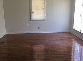 6025 Ivy St in Birmingham, AL (Photo 9 of 10)