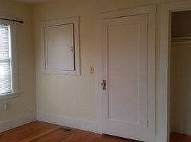 2721 55th Ave in Oakland, CA (Photo 9 of 10)