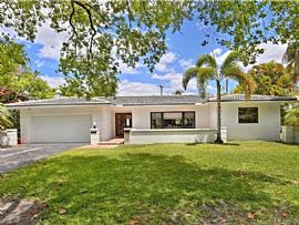 1531 Salvatierra Dr, Coral Gables, Fl 33134 in Coral Gables, FL