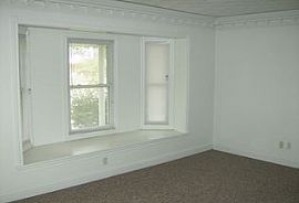  4306 Topaz Ct, Louisville, Ky 40216 4 Beds 1.5 Baths 1,600 Sqf in Louisville, KY (Photo 3 of 6)