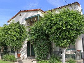 2 Beds 1 Bath Home in Long Beach, CA