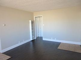 1 Beds 1 Baths Home in Long Beach, CA (Photo 2 of 3)
