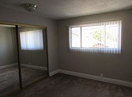 1 Beds 1 Baths Home in Long Beach, CA (Photo 3 of 3)