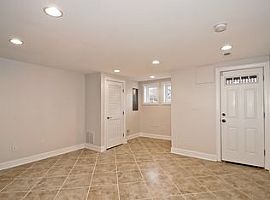 1 Bed 1 Bath in Washington, DC (Photo 3 of 3)