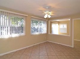 6287 21st Way S in Saint Petersburg, FL (Photo 12 of 12)