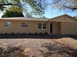 6287 21st Way S in Saint Petersburg, FL (Photo 3 of 12)