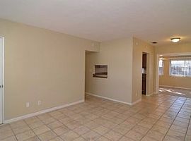 6287 21st Way S in Saint Petersburg, FL (Photo 4 of 12)