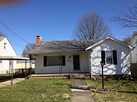 3 Bed 1.5 Bath 1400 Square Foot Home For Rent in Barboursville in Barboursville, WV
