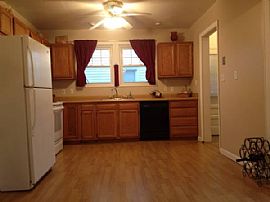 3 Bed 1.5 Bath 1400 Square Foot Home For Rent in Barboursville in Barboursville, WV (Photo 3 of 12)