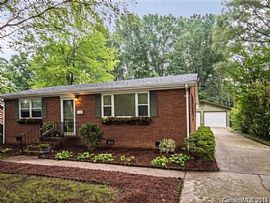 1808 Pickens Ct in Charlotte, NC