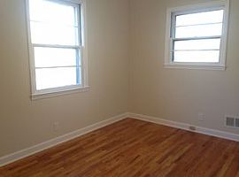 2126 Gayley St, Columbia, Rent 600 Deposit 600 Total 1200 in Columbia, SC (Photo 4 of 6)