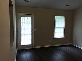 1820 Charnell Ln, Charlotte Rent 550 Deposit 550 Total 1100 in Charlotte, NC (Photo 6 of 11)