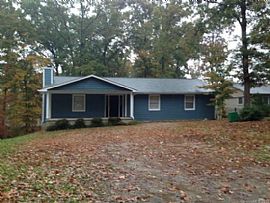 3733 Shannon Loop, Denver Rent 550 Deposit 550 Total 1100 in Denver, NC