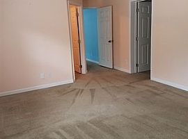 9017 Turner Dr, Apex, Nc  Rent 750 Deposit 750 Total 1500 in Apex, NC (Photo 5 of 9)